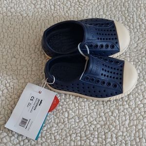 Native jefferson regatta blue and bone white